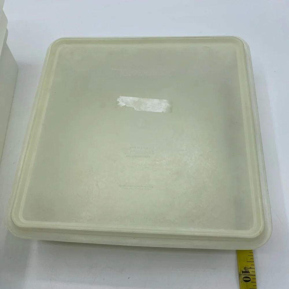 Tupperware vintage lot